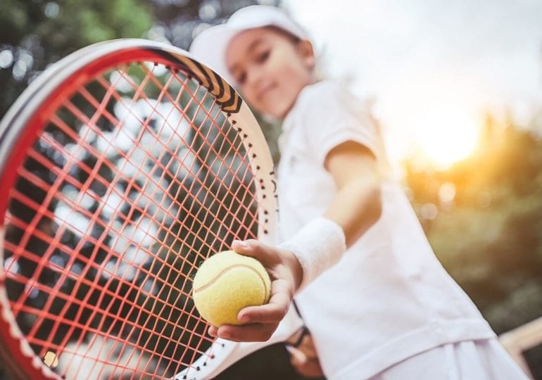 Tennis: Der richtige Sport für Kinder?